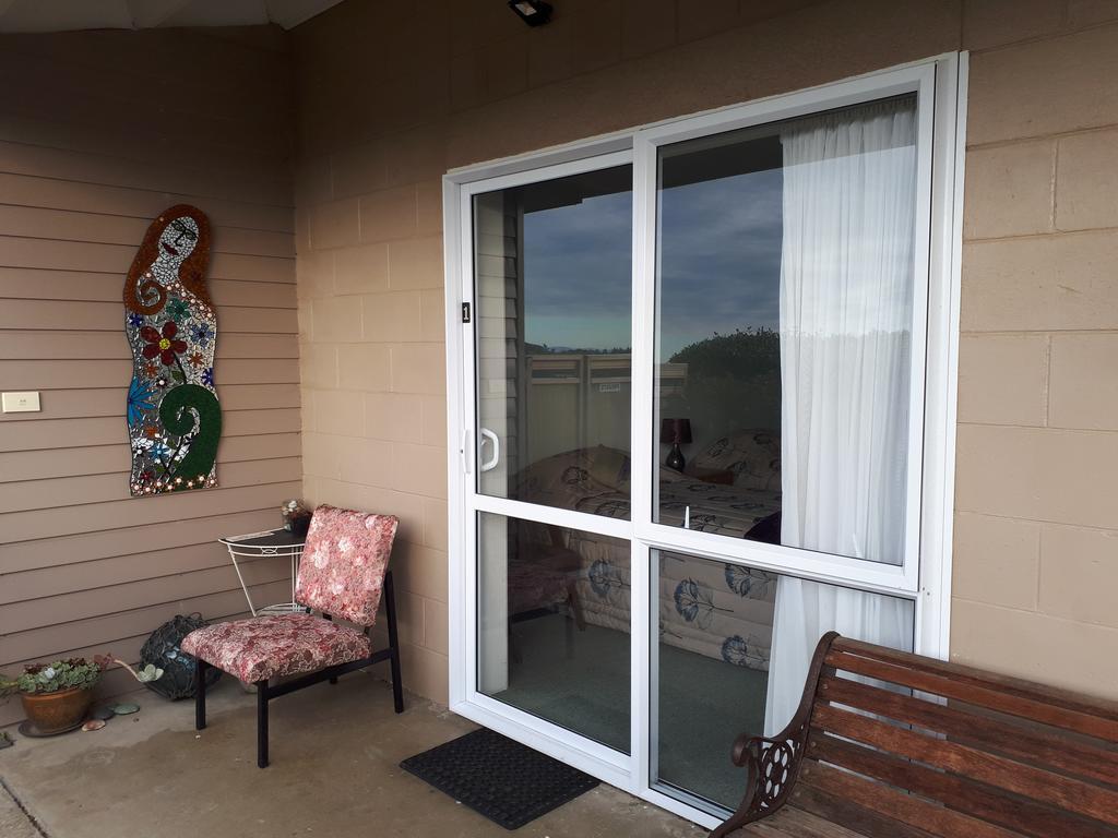 Riverton Holiday Park Exterior photo